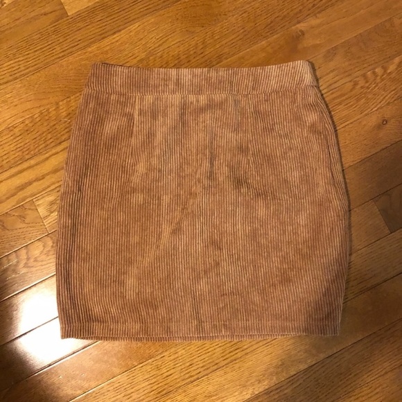 Corduroy tan mini skirt. Size XS - Picture 4 of 4